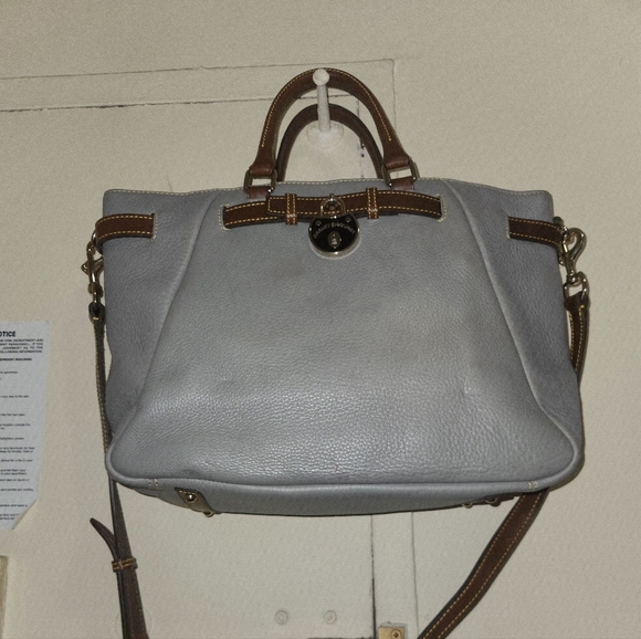 Dooney & Bourke Samba Belted Shopper - Picture 3 of 10